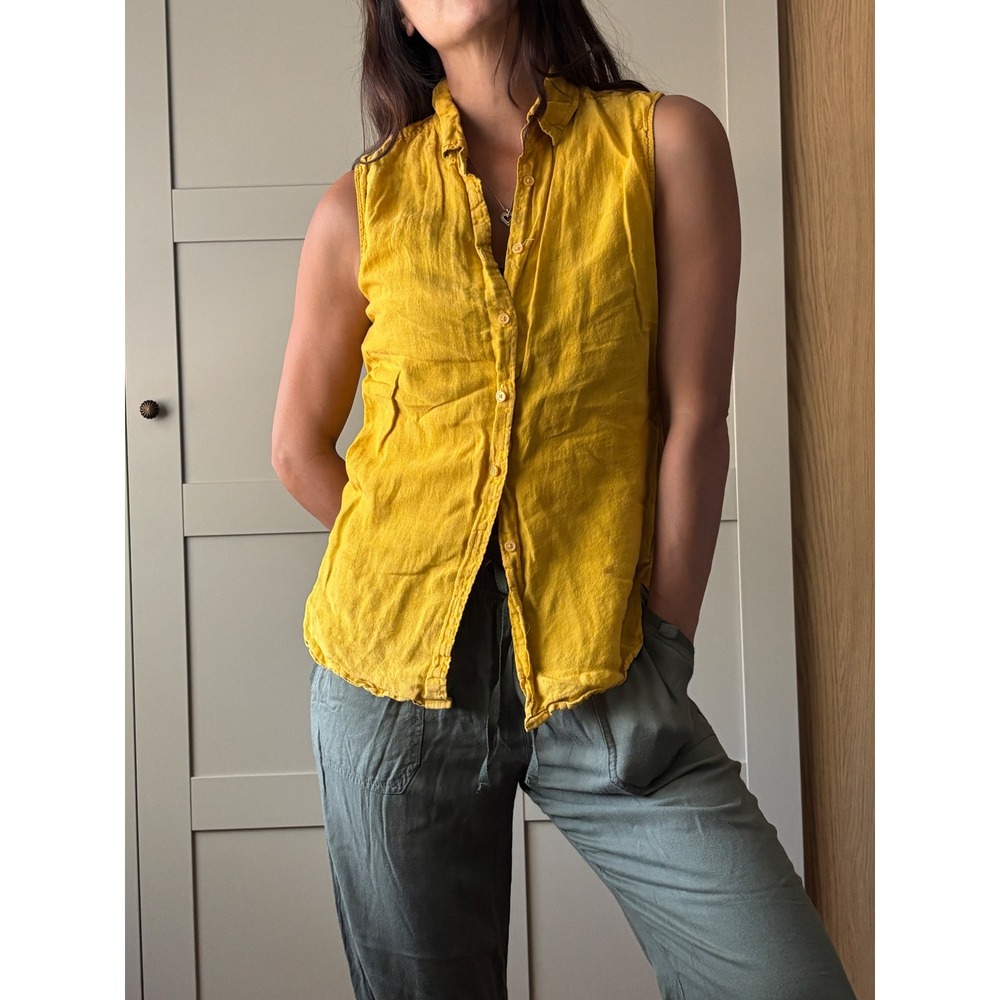 Uniqlo Women XS Mustard Yellow 100% Linen Sleeveless Button Down Shirt 139213